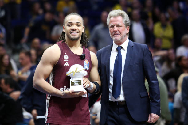 涵盖男子1 涵盖男子1