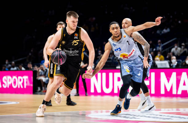 与此相关的 与此相关的