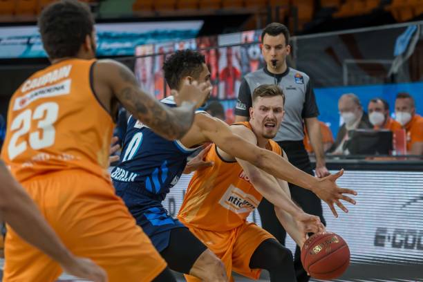 医疗人员的 医疗人员的